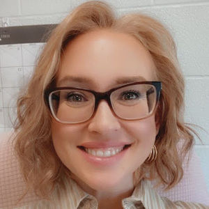 Meet your Posher, Angie